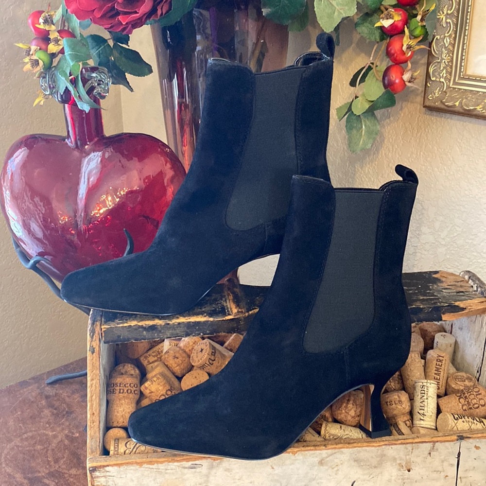 NWT Sam Edelman suede booties